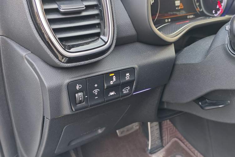 Used Kia KX5 2019 1.6T Automatic Two-Wheel Drive Luxury Edition Interior 9