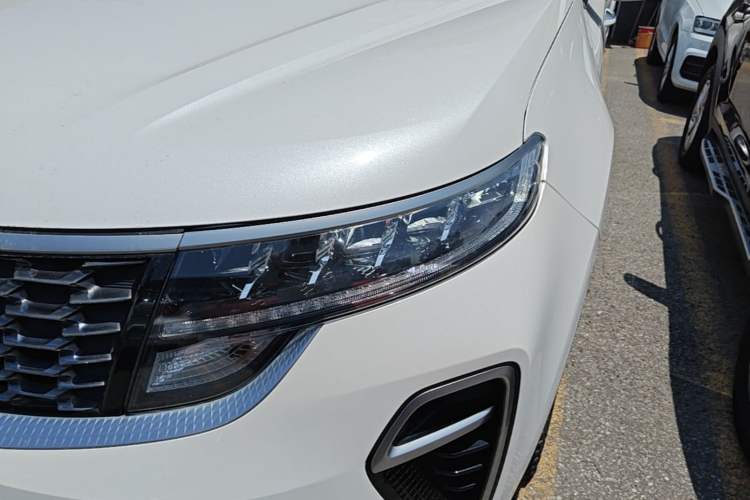 Used Kia KX5 2019 2.0L Automatic 2WD Comfort Edition Left Front Headlight