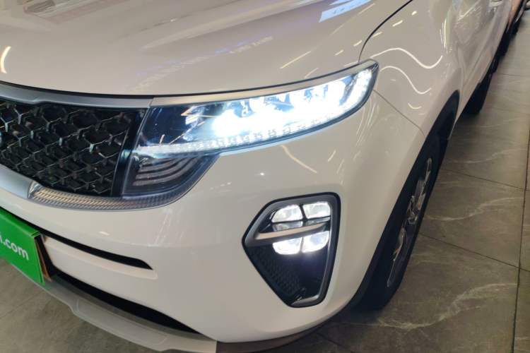 Used Kia KX5 2019 1.6T Automatic Two-Wheel Drive Luxury Edition Left Front Headlight