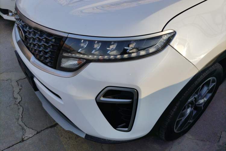 Used Kia KX5 2019 2.0L Automatic 2WD Comfort Edition Left Front Headlight