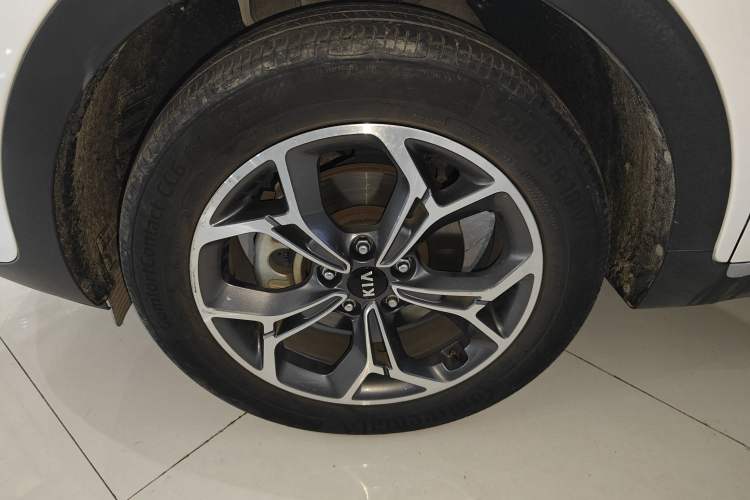 Used Kia KX5 2019 1.6T Automatic Two-Wheel Drive Luxury Edition Left Front Wheel Hub