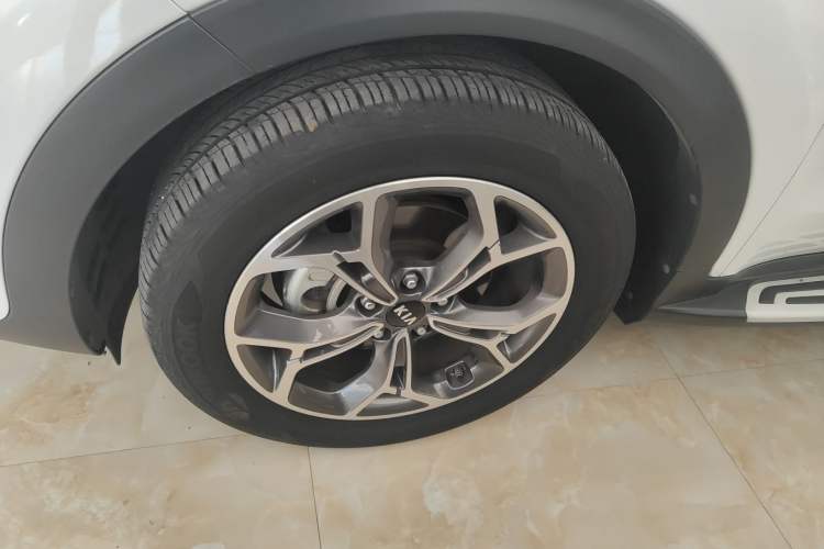 Used Kia KX5 2019 1.6T Automatic Two-Wheel Drive Luxury Edition Left Front Wheel Hub