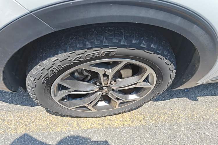 Used Kia KX5 2019 2.0L Automatic 2WD Comfort Edition Left Front Wheel Hub