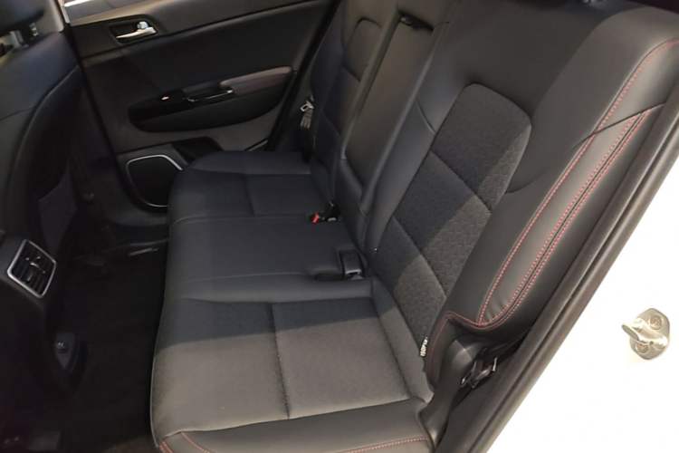 Used Kia KX5 2019 1.6T Automatic Two-Wheel Drive Luxury Edition Left Rear Seat