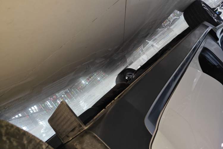 Used Kia KX5 2019 1.6T Automatic Two-Wheel Drive Luxury Edition Left Side Sill