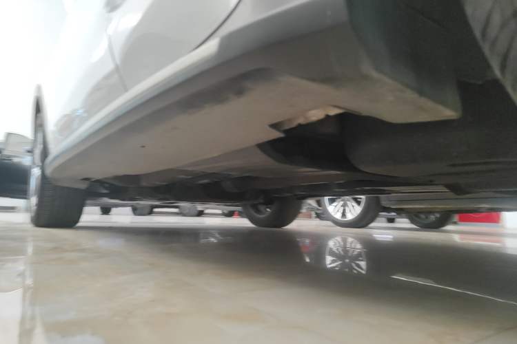 Used Kia KX5 2019 1.6T Automatic Two-Wheel Drive Luxury Edition Left Side Sill