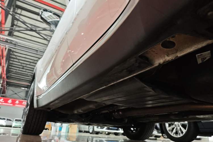 Used Kia KX5 2019 1.6T Automatic Two-Wheel Drive Elite Edition Left Side Sill