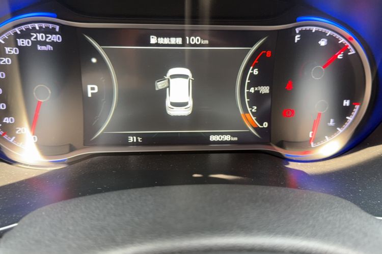 Used Kia KX5 2019 1.6T Automatic Two-Wheel Drive Luxury Edition Odometer Close Up