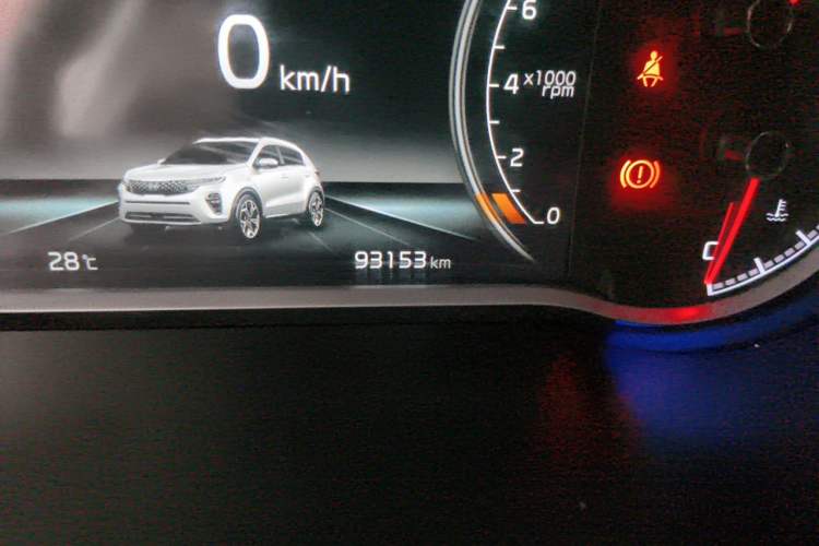Used Kia KX5 2019 1.6T Automatic Two-Wheel Drive Luxury Edition Odometer Close Up