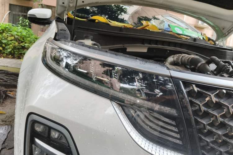 Used Kia KX5 2019 1.6T Automatic Two-Wheel Drive Luxury Edition Right Front Headlight