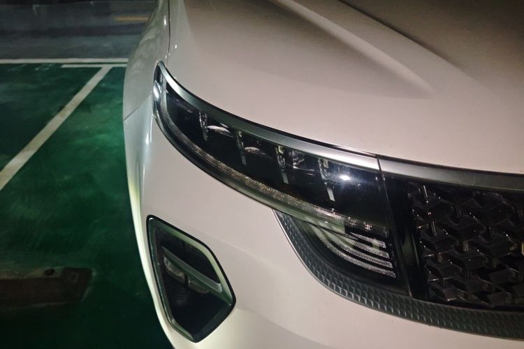 Used Kia KX5 2019 1.6T Automatic Two-Wheel Drive Luxury Edition Right Front Headlight