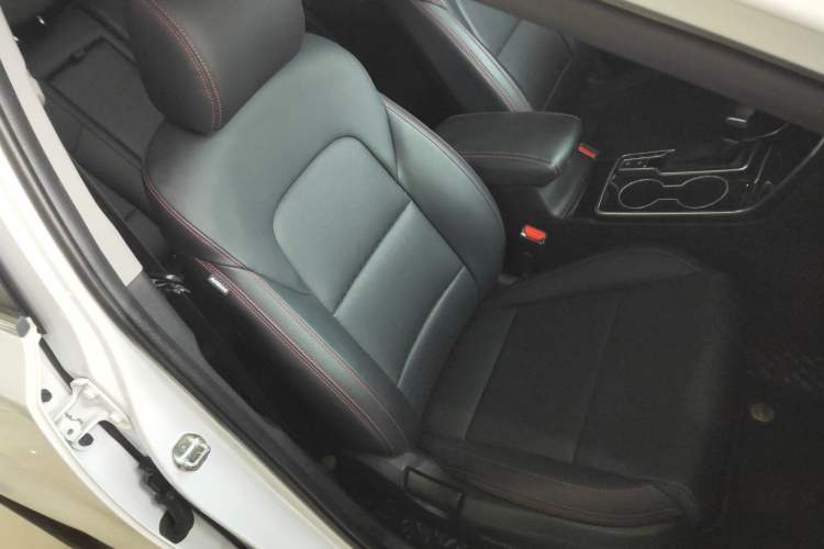 Used Kia KX5 2019 1.6T Automatic Two-Wheel Drive Luxury Edition Right Front Seat
