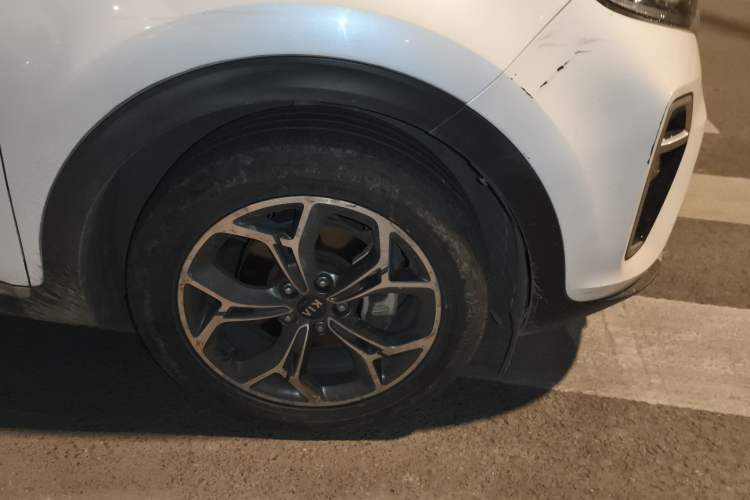 Used Kia KX5 2019 1.6T Automatic Two-Wheel Drive Luxury Edition Right Front Wheel Hub