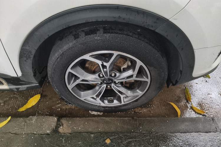Used Kia KX5 2019 1.6T Automatic Two-Wheel Drive Luxury Edition Right Front Wheel Hub