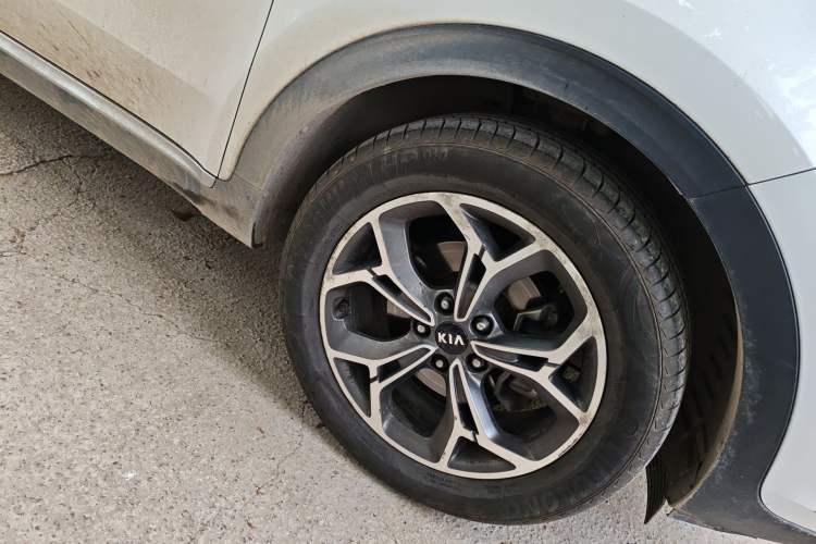 Used Kia KX5 2019 1.6T Automatic Two-Wheel Drive Luxury Edition Right Front Wheel Hub