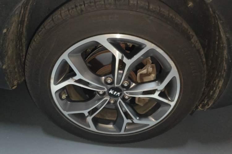 Used Kia KX5 2019 1.6T Automatic Two-Wheel Drive Luxury Edition Right Front Wheel Hub