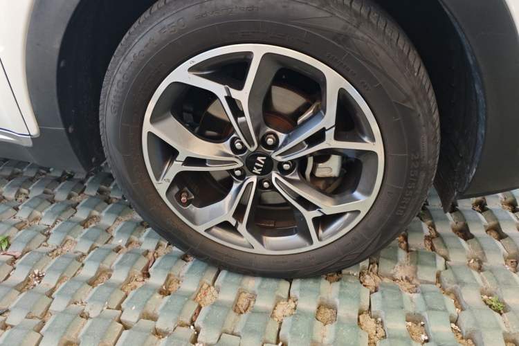Used Kia KX5 2019 1.6T Automatic Two-Wheel Drive Luxury Edition Right Front Wheel Hub