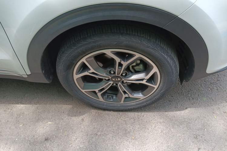 Used Kia KX5 2019 1.6T Automatic Two-Wheel Drive Luxury Edition Right Front Wheel Hub