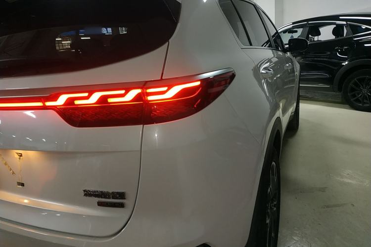 Used Kia KX5 2019 1.6T Automatic Two-Wheel Drive Luxury Edition Right Rear Taillight