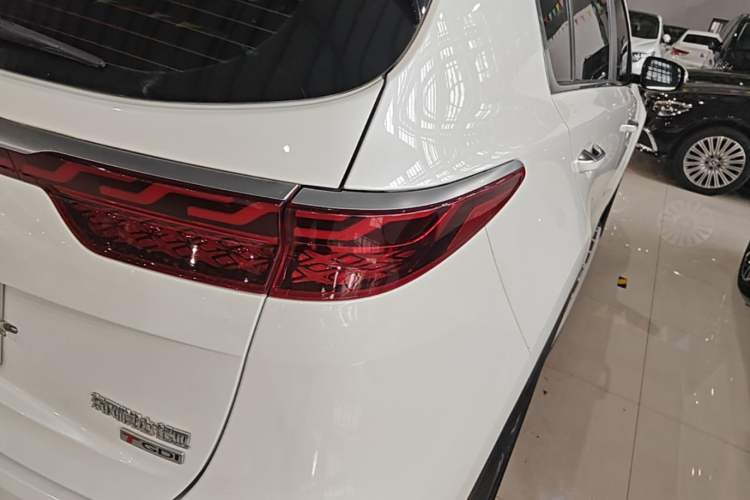 Used Kia KX5 2019 1.6T Automatic Two-Wheel Drive Luxury Edition Right Rear Taillight