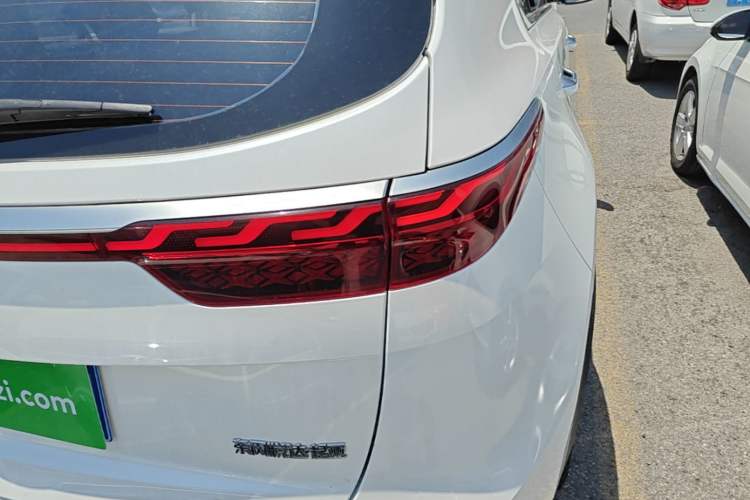 Used Kia KX5 2019 2.0L Automatic 2WD Comfort Edition Right Rear Taillight