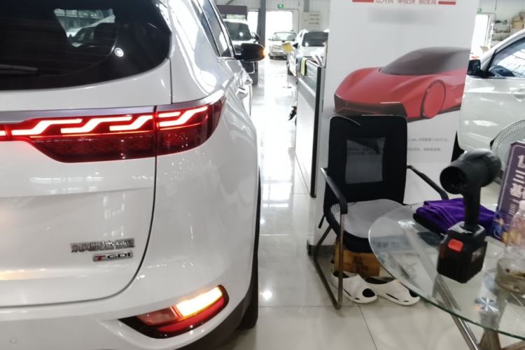 Used Kia KX5 2019 1.6T Automatic Two-Wheel Drive Elite Edition Right Rear Taillight