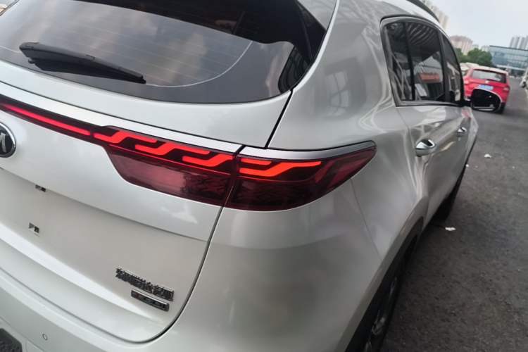 Used Kia KX5 2019 1.6T Automatic Two-Wheel Drive Luxury Edition Right Rear Taillight