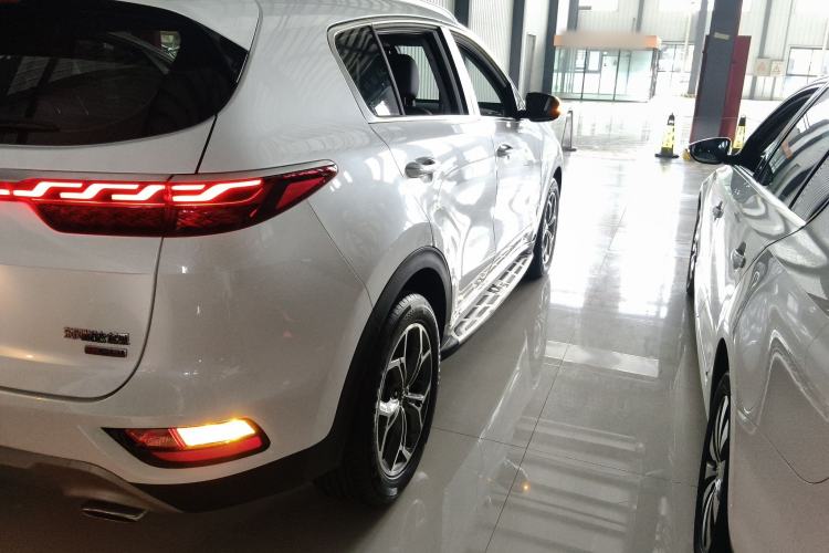 Used Kia KX5 2019 1.6T Automatic Two-Wheel Drive Luxury Edition Right Rear Taillight