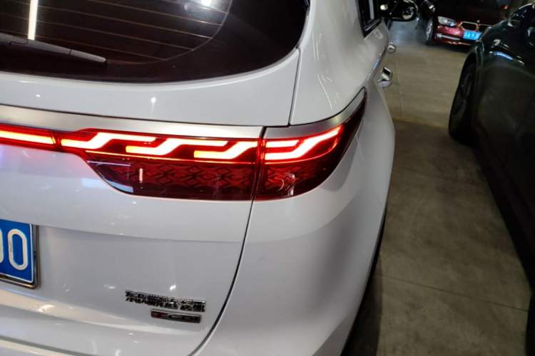 Used Kia KX5 2019 1.6T Automatic Two-Wheel Drive Luxury Edition Right Rear Taillight