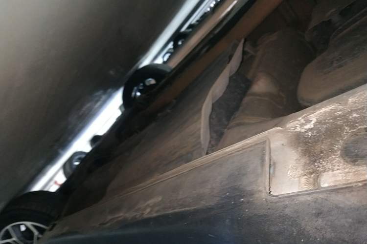 Used Kia KX5 2019 1.6T Automatic Two-Wheel Drive Luxury Edition Right Side Sill