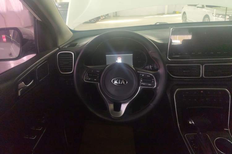 Used Kia KX5 2019 2.0L Automatic 2WD Comfort Edition Steering Wheel