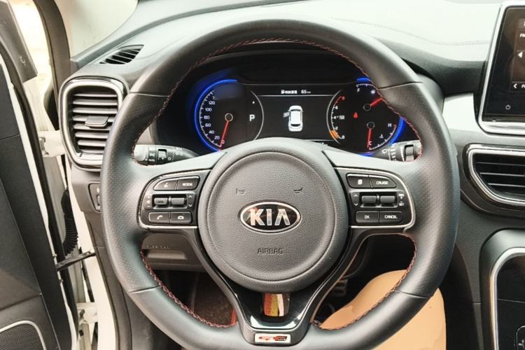 Used Kia KX5 2019 1.6T Automatic Two-Wheel Drive Elite Edition Steering Wheel