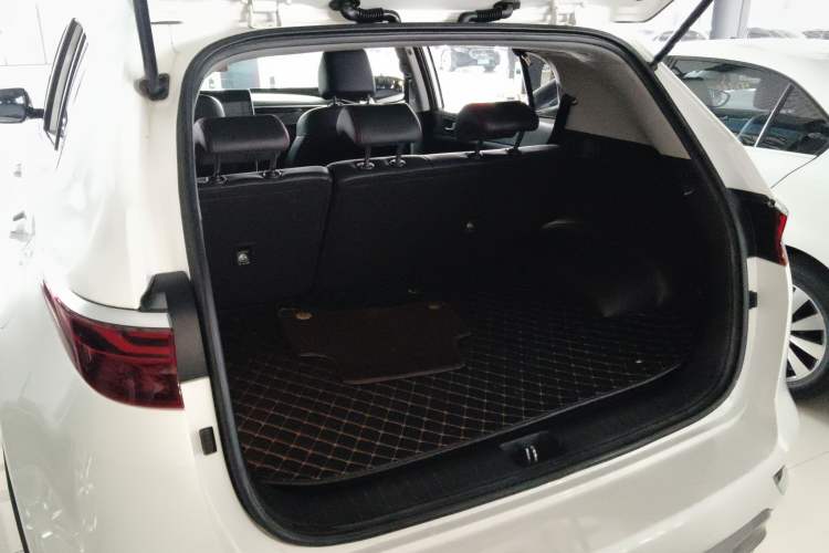 Used Kia KX5 2019 1.6T Automatic Two-Wheel Drive Luxury Edition Trunk