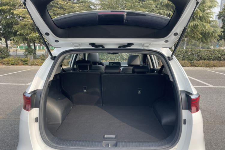 Used Kia KX5 2019 2.0L Automatic Two-Wheel Drive Fashion Edition Trunk