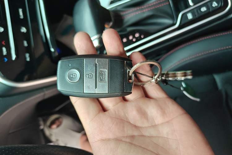 Used Kia KX5 2019 1.6T Automatic Two-Wheel Drive Luxury Edition Vehicle Key