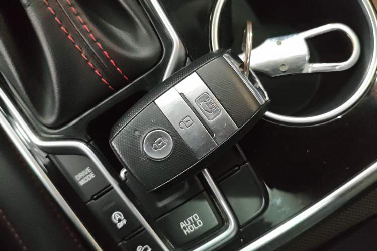 Used Kia KX5 2019 1.6T Automatic Two-Wheel Drive Luxury Edition Vehicle Key