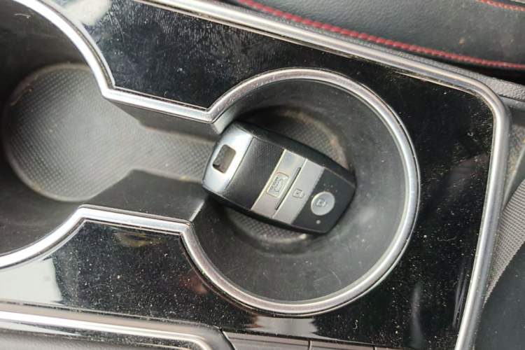 Used Kia KX5 2019 1.6T Automatic Two-Wheel Drive Luxury Edition Vehicle Key
