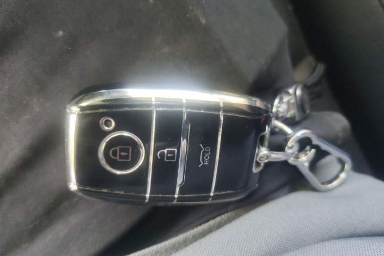 Used Kia KX5 2019 1.6T Automatic Two-Wheel Drive Luxury Edition Vehicle Key