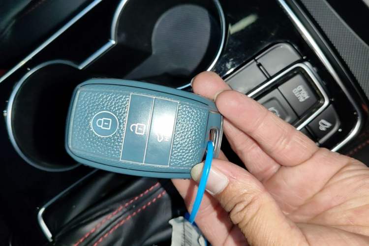 Used Kia KX5 2019 1.6T Automatic Two-Wheel Drive Luxury Edition Vehicle Key