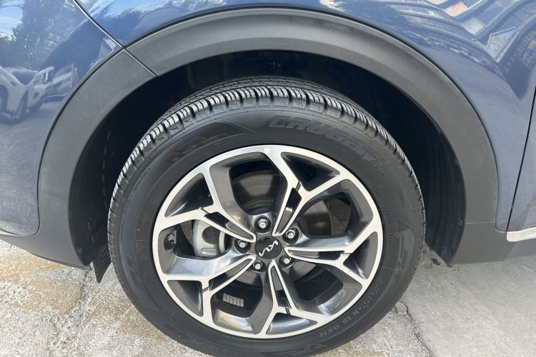 Used Kia KX5 2021 1.6T Automatic Two-Wheel Drive Luxury Edition Left Front Wheel Hub