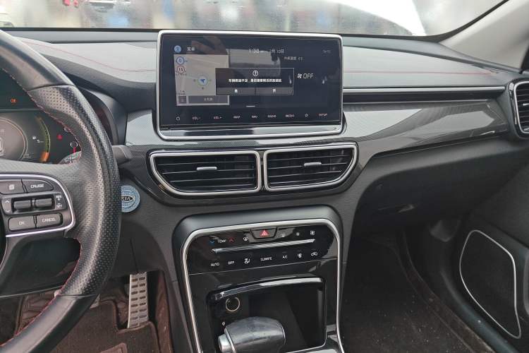 Used Kia KX5 2021 1.6T Automatic Two-Wheel Drive Luxury Edition Audio And AC Panel