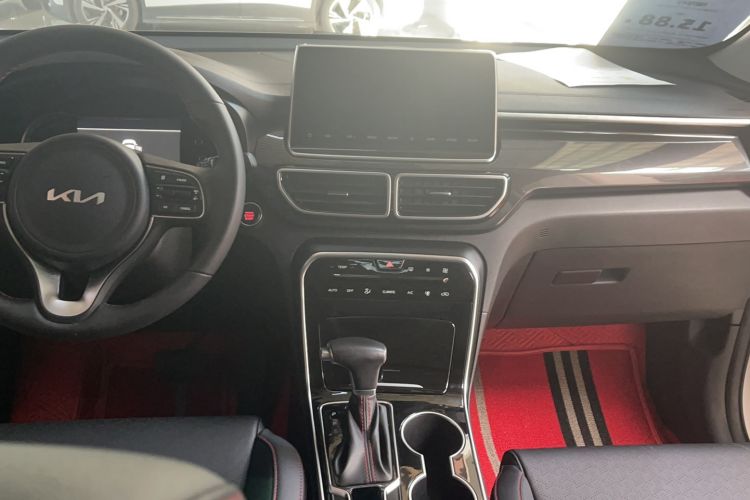 Used Kia KX5 2021 2.0L Automatic Two-Wheel Drive Comfort Edition Audio And AC Panel