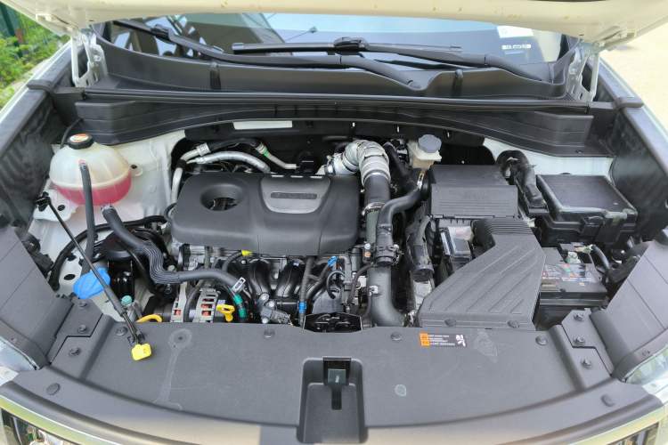 Used Kia KX5 2021 1.6T Automatic Two-Wheel Drive Luxury Edition Engine Bay