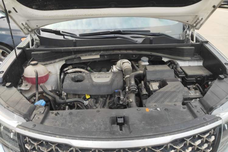 Used Kia KX5 2021 1.6T Automatic Two-Wheel Drive All-New Version Engine Bay