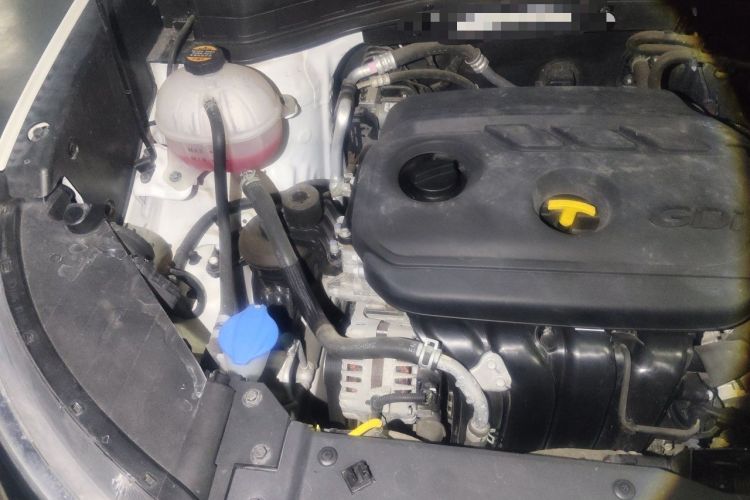 Used Kia KX5 2021 2.0L Automatic Two-Wheel Drive Comfort Edition Engine Bay Right