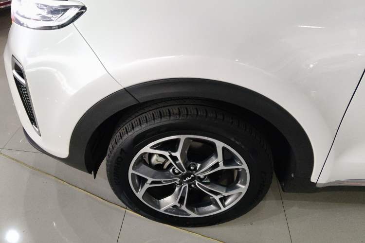 Used Kia KX5 2021 2.0L Automatic Two-Wheel Drive Comfort Edition Exterior 4
