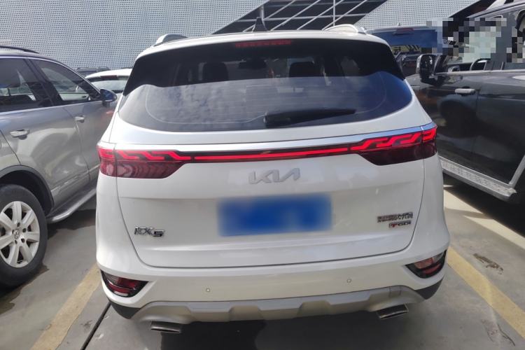 Used Kia KX5 2021 1.6T Automatic Two-Wheel Drive Luxury Edition Exterior 4