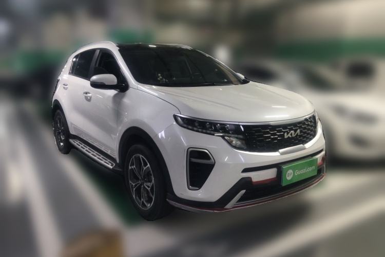 Used Kia KX5 2021 2.0L Automatic Two-Wheel Drive Comfort Edition Front Right 45 Deg