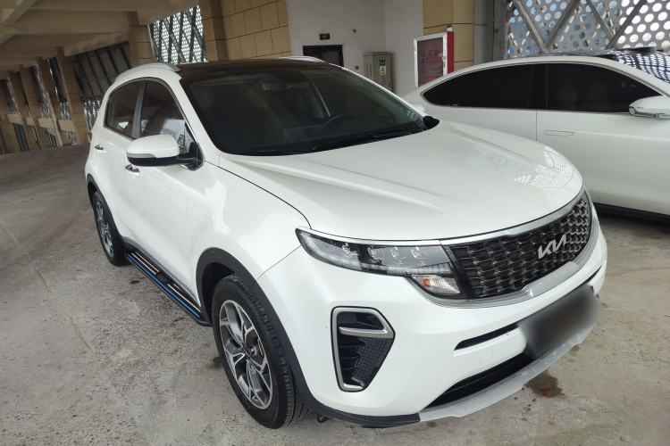 Used Kia KX5 2021 2.0L Automatic Two-Wheel Drive Comfort Edition Front Right 45 Deg