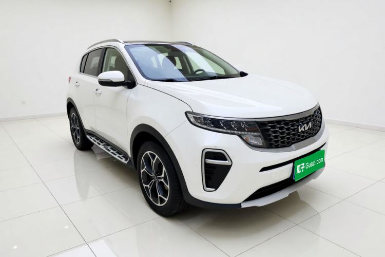 Used Kia KX5 2021 2.0L Automatic Two-Wheel Drive Comfort Edition Front Right 45 Deg